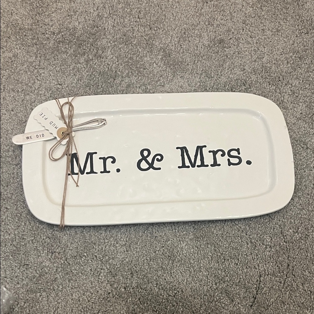 Mud Pie White Mr. & Mrs. Serving Tray